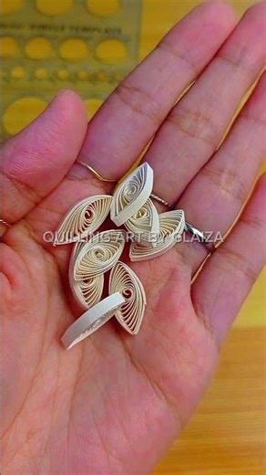 Quilling me softly with these blooms #quillingideas #QuillingArt #CreativeCrafts #PaperCrafts