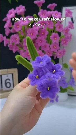 Simple DIY flower craft using pipe cleaners for beginners! #craftshorts #pipecleanerflowers #easydiy