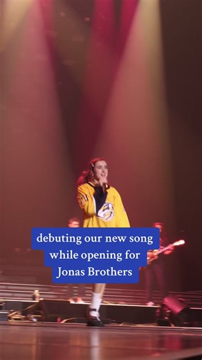 who saw us play “23” on tour opening for @Jonas Brothers ? 👀 #livemusic #23 #behindthesong #newmusic #touringmusician #quarterlifecrisis