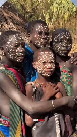 Why Do African Tribes Wear Terrifying Face Paint? #facts #shortsfeed #youtubeshorts #africa #hindi