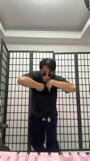 Pano ba dance step nito? | BeeBuyog