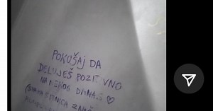 Poruka u beogradskom autobusu je najlepša stvar koju ćete danas pročitati: Nisu smeli tu da pišu, ali...