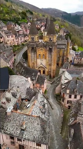 🇫🇷 Conques: France’s Timeless Treasure