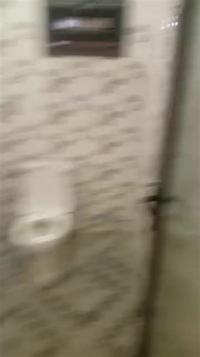 Magasin 200.000/// un million part de porte garantie 02mois avance et 01mois agence 1 Mois Apporteur d'affaires prêt à servir koumassi remblais vers cité sir... ☎️ Téléphone : 0708809480 AD IMMOBILIER