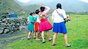 ARTISTA: Jimenita Oscco TEMA: Caracolito Celoso #ArpaViolin #jimentitaOscco #caracolitoCeloso | Carnaval de mi Tierra