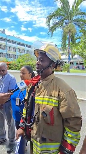The mid-morning fire at the Queen Elizabeth Hospital has been extinguished. Sub-officer Henderson Nicholls of the Bridgetown Fire Station told the media that the fire caused no major damage, although the affected room is covered in soot. 📹: Lourianne Graham #LeadingOnlineMedium #BarbadosTodayNews #BTEpaper #BarbadosTodayUpdates #BTJournalism #BTCommunity | Barbados Today