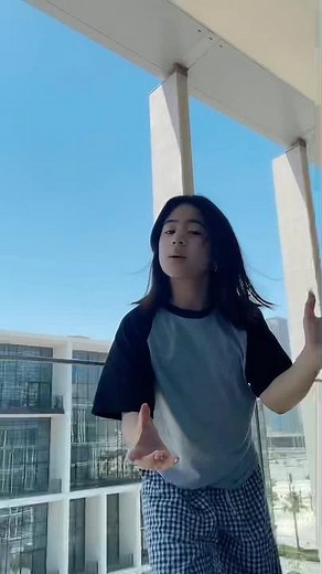 ( dc @jaedengomezz ) @lizzo | about damn time tutorial