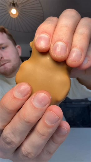 MEYER THOMAS on Instagram: "Tous les oursons guimauve de La Pâtisserie Cyril Lignac 😱✨ Matcha, framboise, café, caramel, pistache, chocolat blanc… il y en a vraiment pour tous les goûts 🎉✨ J’en ai profité pour prendre les guimauves XXL, mais aussi le coffret spécial Saint-Valentin, avec une édition limitée 👌✨ Et toi, c’est quoi ton goût favori ? 👀🍬 #food #degustation #paris #cyrillignac #chocolate"