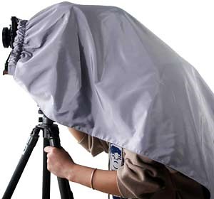 What is a Dark Cloth? - Lens Notes - The Camera World Explained