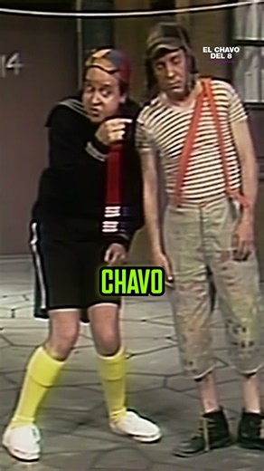 🧒🏻🤪🐓 CHAVITO feels like a CHICKEN #elchavodel8 #shorts