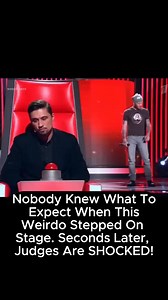 When Pierre Edel stepped on stage, no one knew what to expect. With his tattoos, bold jewelry, and rockstar vibe, he stood out — but the moment he began singing “The House of the Rising Sun”, everything changed. Absolutely electric. Gritty, powerful, and filled with raw emotion — it sent chills down our spines. He nailed every note, and the judges couldn’t hit their buttons fast enough. 🎤 You can watch the full performance in the first comment! | Smaily Music Zone