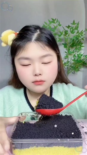 #asmr black ⚫️ yellow 💛 tobiko eggs #fyp | tobiko eggs