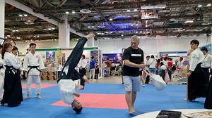 71 yr old doing street defense Aikido??#aikidoshinjukai | Aikido Shinju-Kai