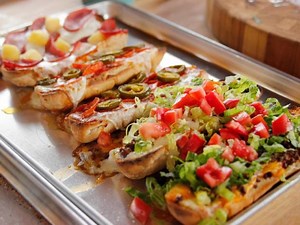 Ree's Fast French Bread Pizzas