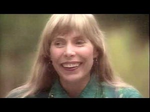 5 Minutes Alone With A Folk Legend In 1989: Joni Mitchell