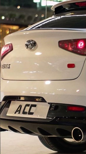 2025 Maybach GLS 600 – Ultra Luxury SUV Rear View | Exclusive Showroom Shot