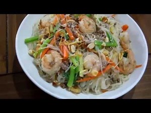Quick Thai spicy bean thread noodle salad (Yam Woon Sen)