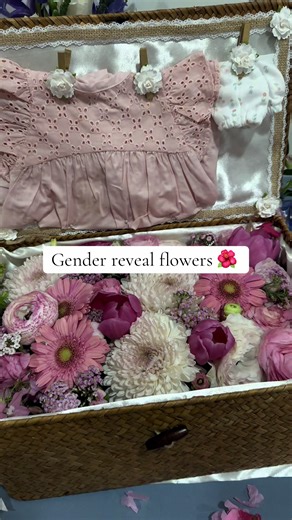 Stunning Gender Reveal Flowers for Baby Girls