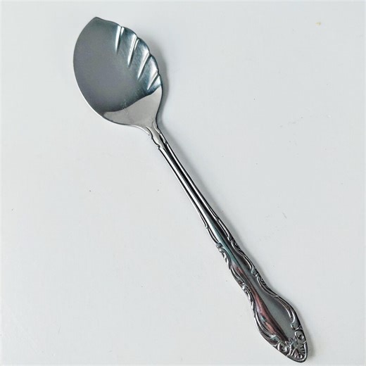 Vintage Carlyle Leaf and Scroll Flatware Set: 31-piece Stainless Flatware/ Cay 1 / Japan - Etsy