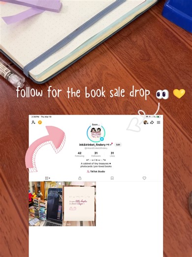 decluttering prepping for our book sale 👀📚 stay tuned… you might find your next favorite here 💛✨ @ink&trinket_findery ۶ৎ #books #sellingprelovedbooks #prelovedbook #ink&trinket_findery #decluttering