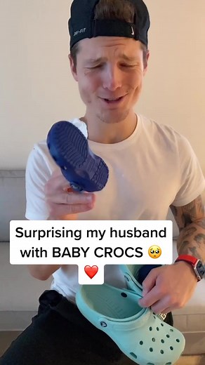 THE END 🥺🤧 #baby #mom #dad #fyp #crocs #pregnant #surprise #react #pregnancy #foryou #couplegoals #ShowUpShowOff #fy