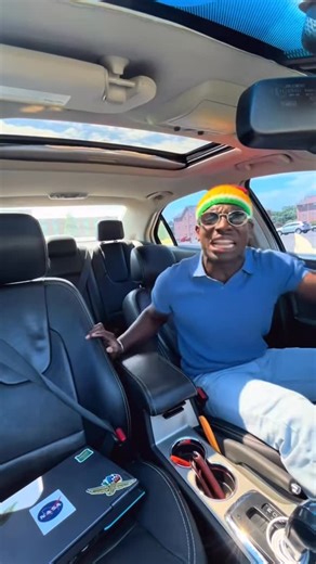 Deron Roberts | Send this to them if this giving you the silent treatment. #isderon #guyanese #jamaica #car #dancehall #trini #reggae | Instagram