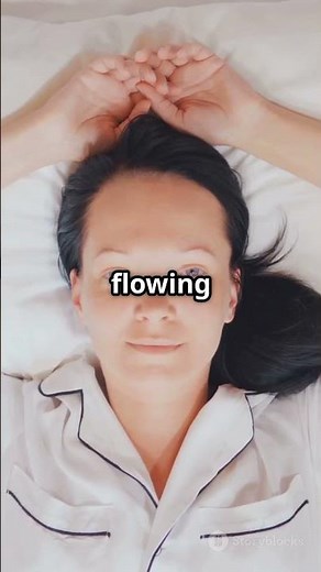 Why Do Your Hands Go Numb at Night? Here’s What It Means