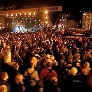 Losing My Religion - R.E.M ❤️ | Music garage