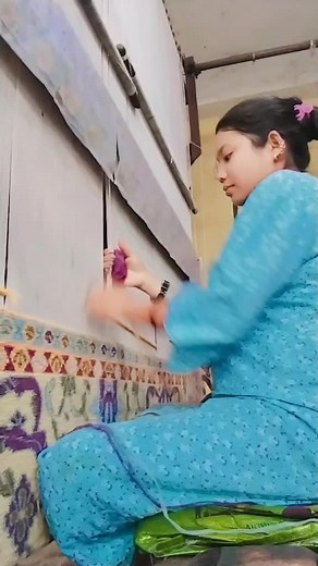 Weaving Techniques: Creating Colorful Textiles at Home