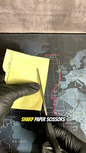 easy way to insert thread into a needle #diy #diycreativeart #diyprojects