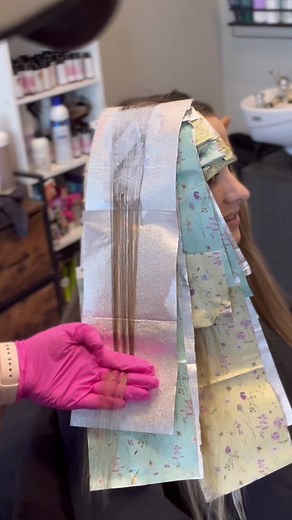 Faceframe Correction PT.2 #colorcorrection #hairstylistsoftiktok #behindthechair_com #fyp #hairtutorial #haireducation #olaplex #blondebalayage #hairtransformation