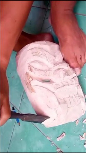 Making a Dor Pentul Reog mask