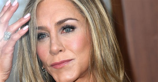 Fans Just Had The Best Response To Jennifer Aniston's Gray Hair