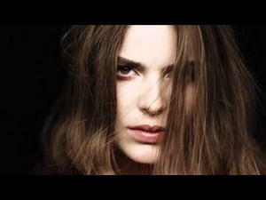 Robyn Lawley Scores First Beauty Gig, Because Why Shouldn't Plus-Size Women Model Makeup?