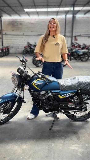 🏍️ La FTR100 lo tiene todo. Potencia, diseño y rendimiento que la convierten en la mejor 100cc del mercado colombiano. 🇨🇴 📍 Visítanos en nuestros puntos de venta a nivel nacional y comprueba por qué todos están hablando de la FTR100. #Fratelli | Fratelli global