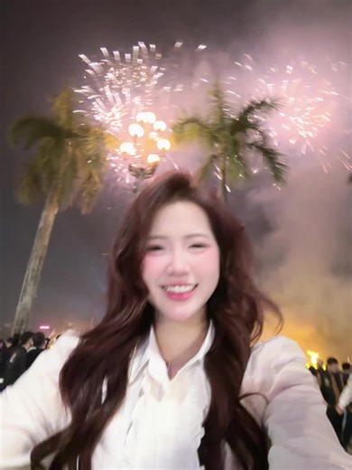 Năm mới luôn cười thật tươiii nhé ạaa 🎇🫶🏻 #2026 #mityeuoii #xh | happy new years
