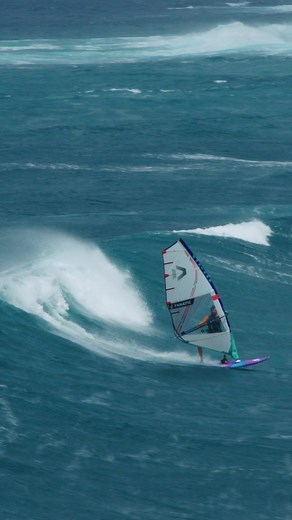 The wave sail of your dreams is finally here: SUPER_HERO SLS 🔥 Want to know more? Check the link in comments! 📹 @jacepanebianco / @bigsexypictures #TRUEWINDSURFING #DUOTONE #DUOTONEWINDSURFING #DUOTONESPORTS #WINDSURFING #SLS #STRONGLIGHTSUPERIOR #WAVESAILING | Duotone Windsurfing International