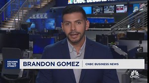 America's biggest companies are offering more paid parental leave for dads