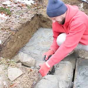 6.2K views · 89 reactions | Alone construction of a log house | Kompressor | Facebook