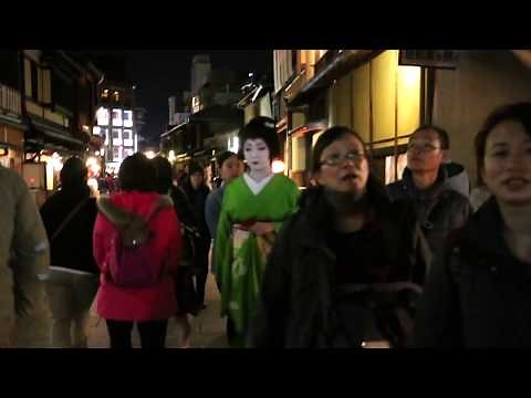 The Beauty of Geisha in Kyoto (Japan)
