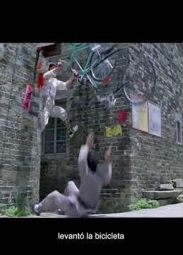 🚨 Deadly chase in an alley… his only way out was an out-of-control bike | Movie Summary