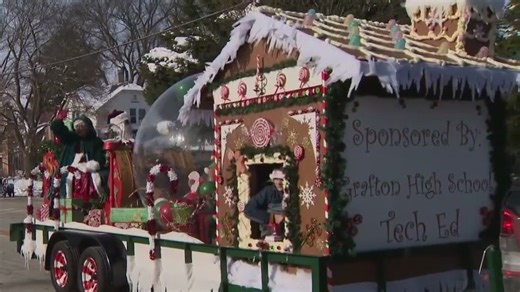 Grafton Christmas parade rolls through downtown