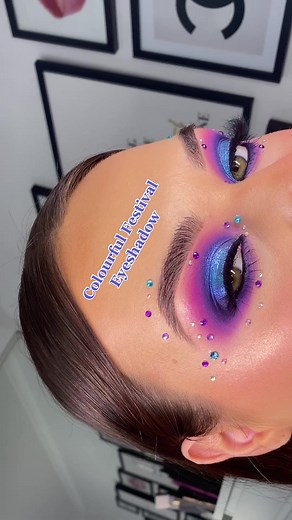 Can we bring back euphoria looks? Purple, pink & blue eyeshadow cocktail 🤌🏼 #grwmmakeup #eyeshadowtutorial #easyeyeshadowtutorials #euphoriamakeup #beautytok #beforeandaftermakeup #fullcoveragemakeup #easyeyeshadow #easyeyeshadow #purpleeyeshadow #festivalmakeup