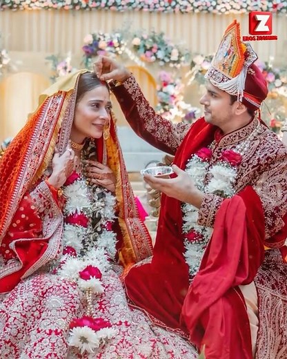 Bigg Boss fame Sara Khan ties the knot for the 2nd time with Krish Pathak in a Muslim Wedding!✨💖