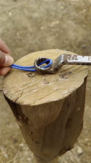 Wrench-Assisted Wire Hanging: Simple & Practical Tool Tips
