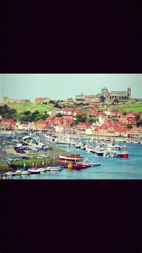 Here’s a Whitby Edit #whitby #coastliner
