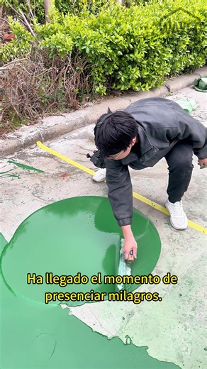 ¿Grietas y baches en la carretera? ¡Reparación para superficie lisa y segura! #ReparaciónCarretera #ViajeSeguro