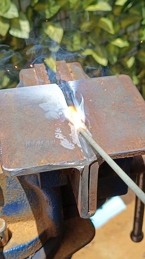 19K views · 203 reactions | basic technique of welding solid metal joints using two electrodes #welding #technique #reelsfb | Welder art | Facebook