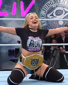 TONIGHT: Monday Night WWE RAW live on Netflix at 8 PM ET | 5 PM PT 🔥 | Netflix