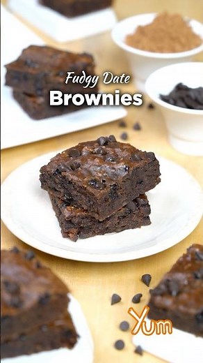 Make your day sweeter with these rich, Fudgy Brownies that are simple and delicious🤤